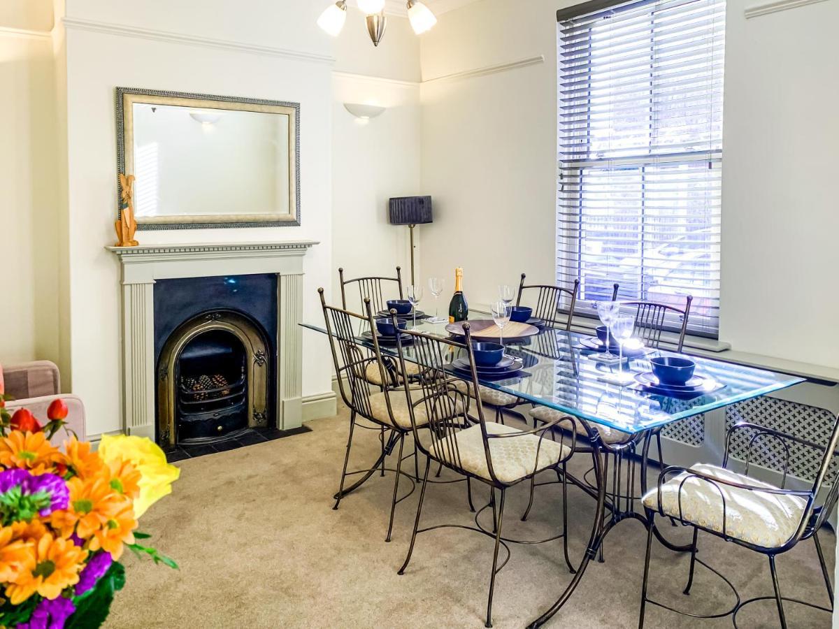 The Vines - Stunning Period Home With Free Parking York Exterior foto