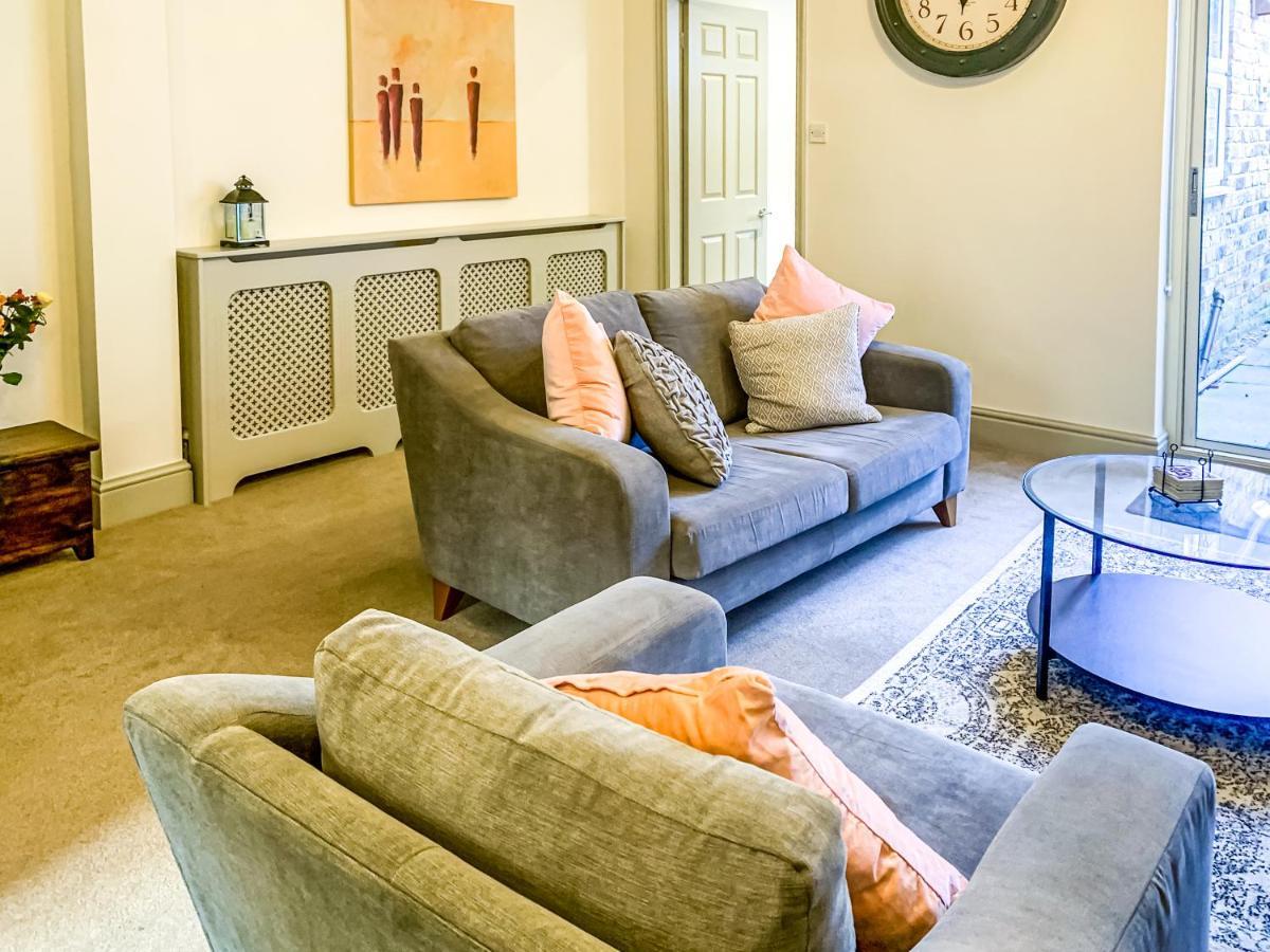 The Vines - Stunning Period Home With Free Parking York Exterior foto