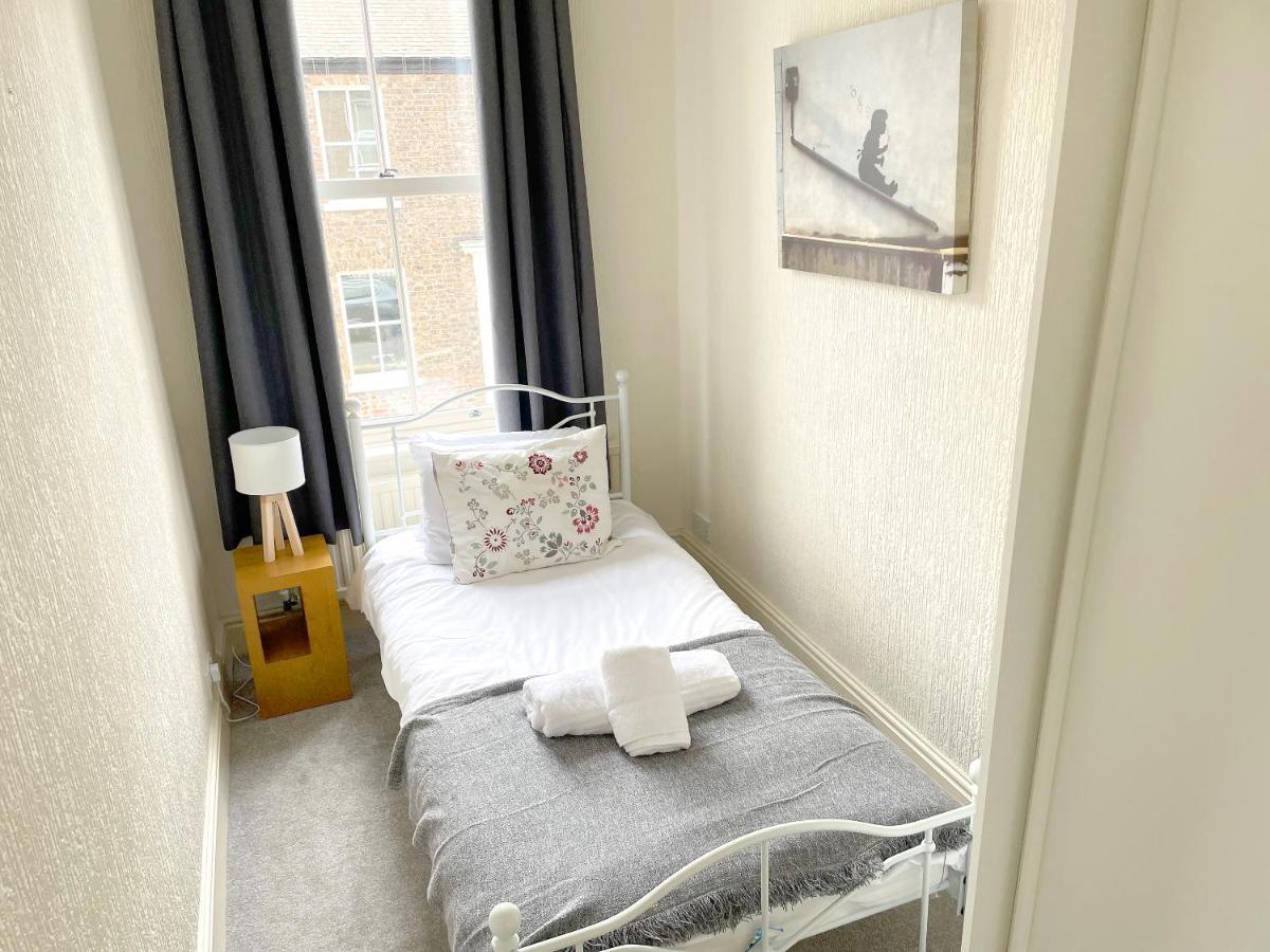 The Vines - Stunning Period Home With Free Parking York Exterior foto